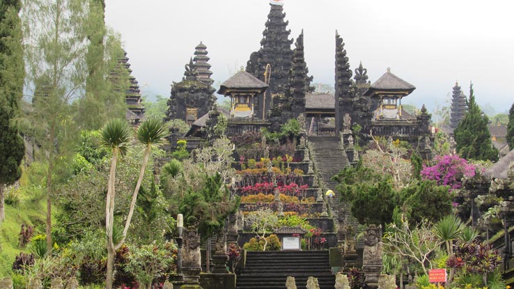 The-Mighty-Mount-Agung-of-Bali-Pura-Besakih
